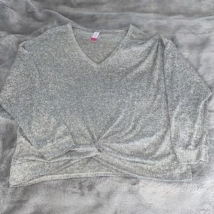 Bottom knot grey v neck sweater